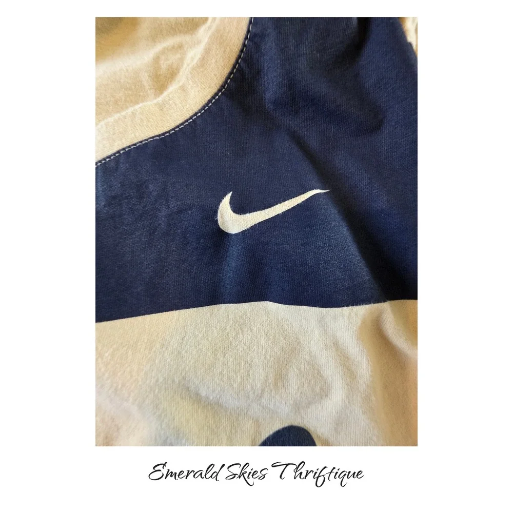 The Nike tee women's tshirt Pitt medium athletic cut free shipping